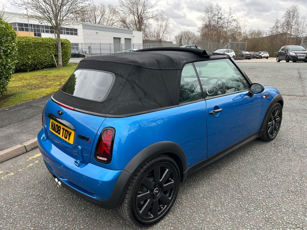 Used MINI Convertible 2008 for sale - 77594559: Photo 40