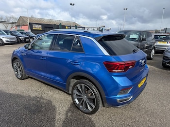 Used Volkswagen T-Roc 2019 for sale - 78619040: Photo