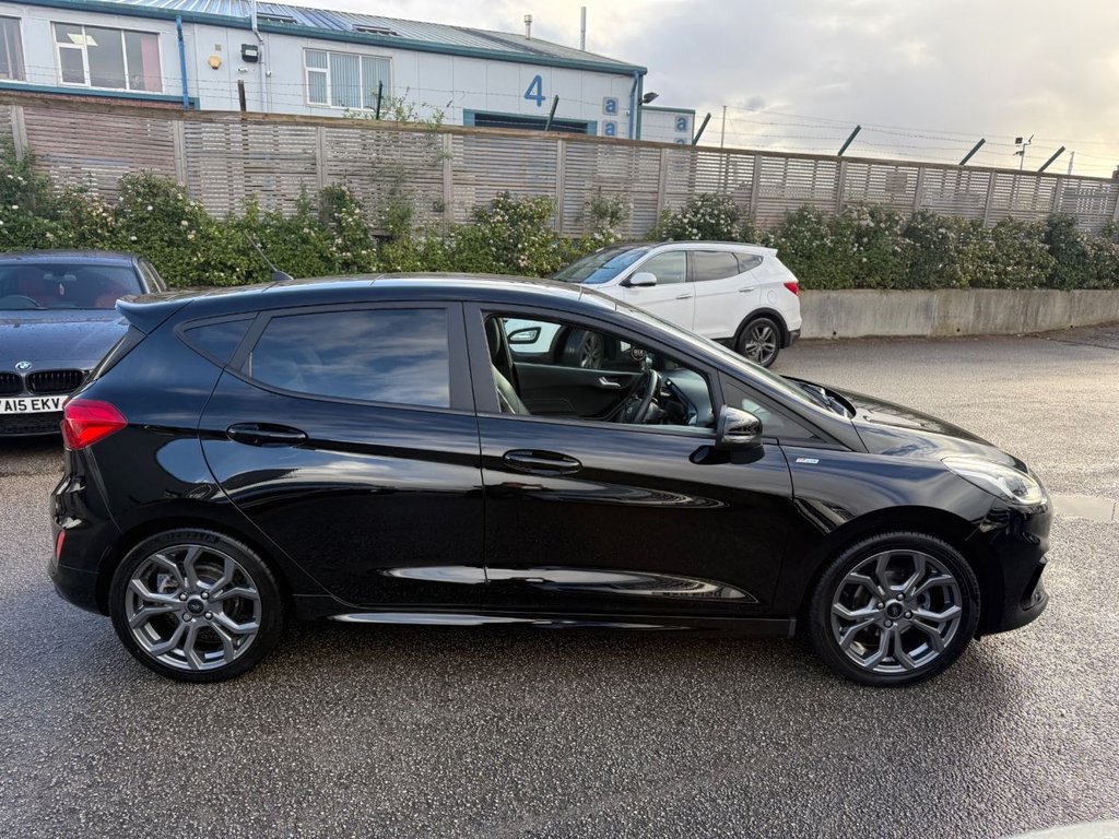 Used Ford Fiesta 2017 for sale - 77891239: Photo 10