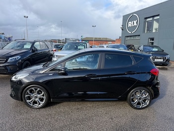 Used Ford Fiesta 2017 for sale - 77891239: Photo