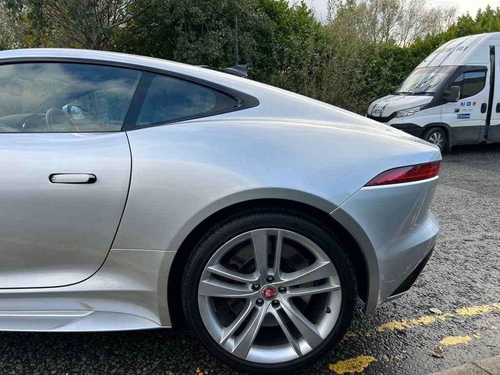 Used Jaguar F-Type 2015 for sale - 76642883: Photo 11