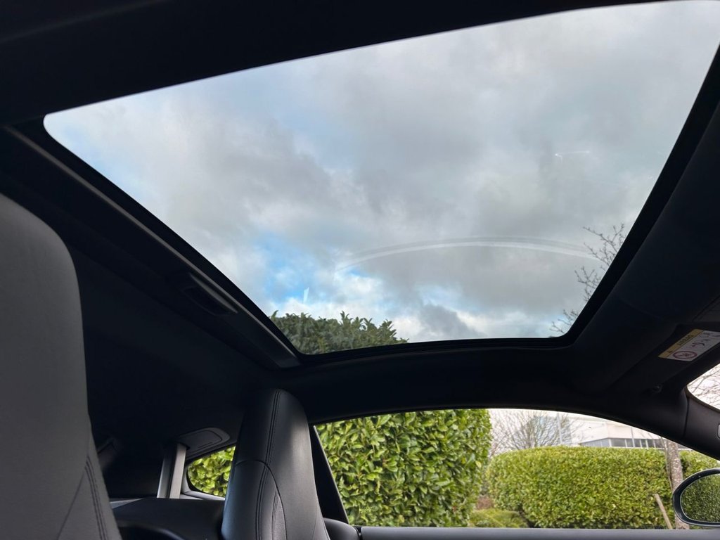 Used Jaguar F-Type 2015 for sale - 76642883: Photo 24