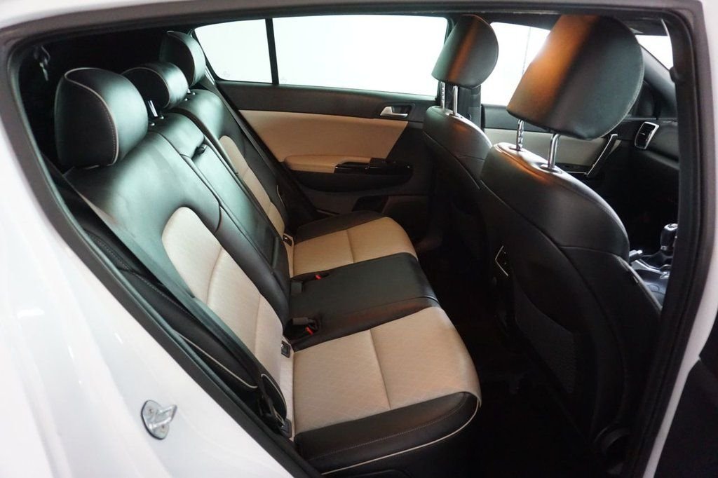 Used Kia Sportage 2018 for sale - 76820773: Photo 32