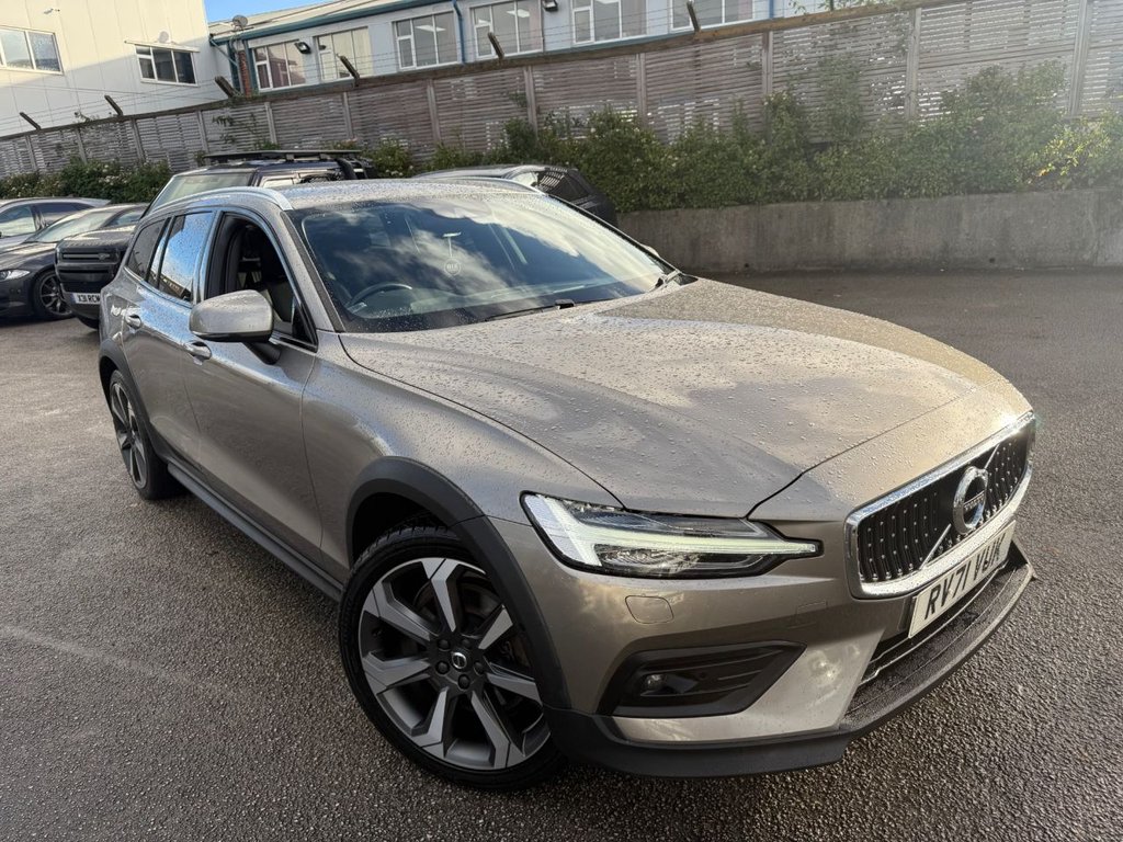 Used Volvo V60 Cross Country 2021 for sale - 76527232: Photo 12