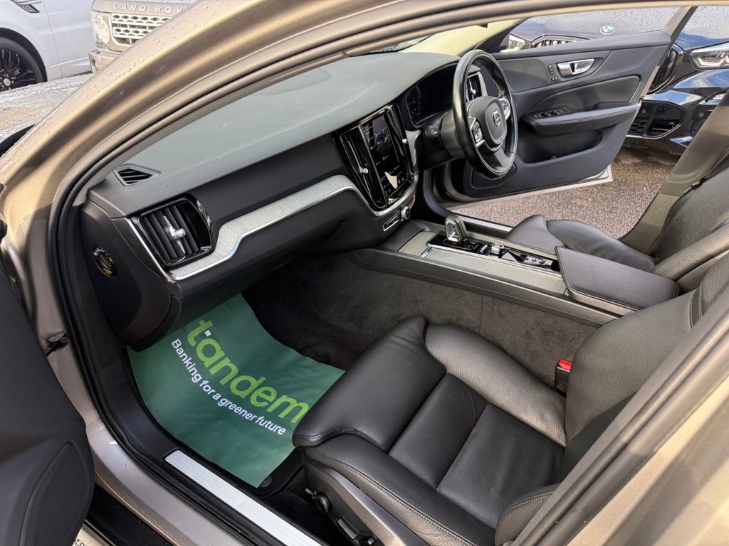 Used Volvo V60 Cross Country 2021 for sale - 76527232: Photo 32