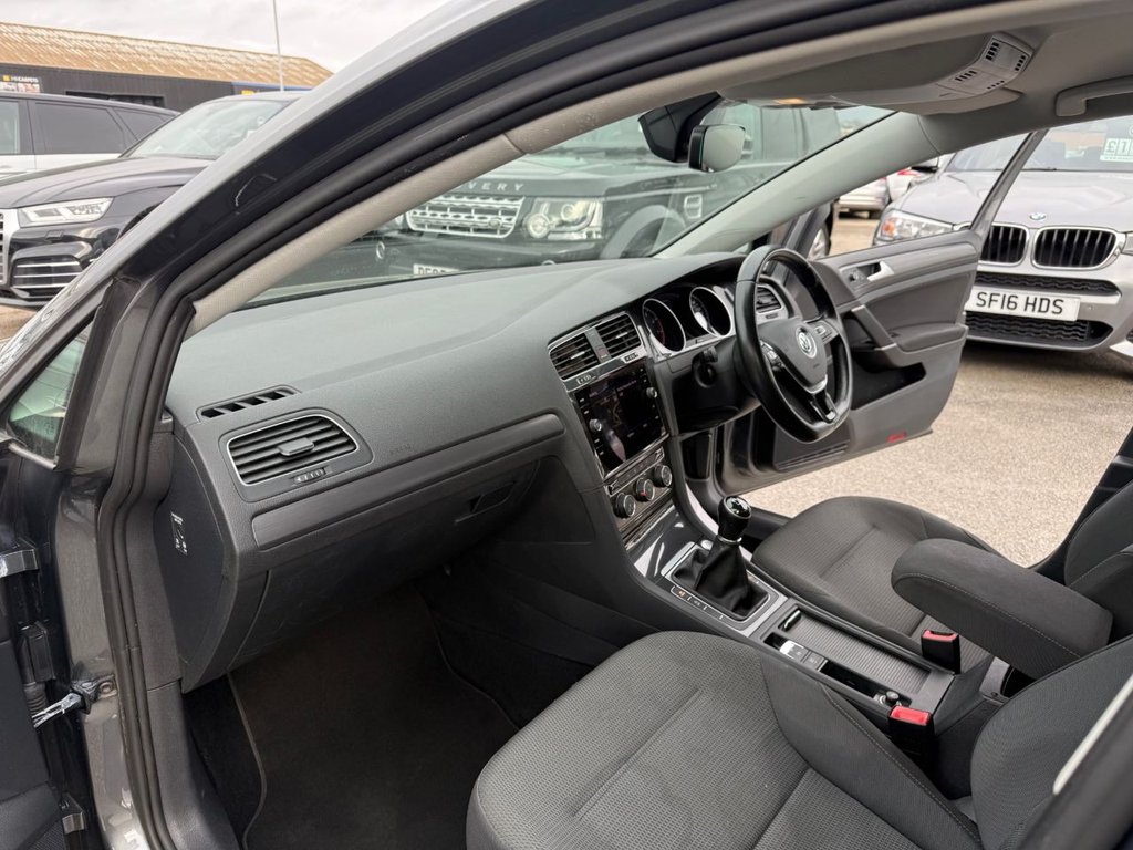 Used Volkswagen Golf 2018 for sale - 78166912: Photo 26