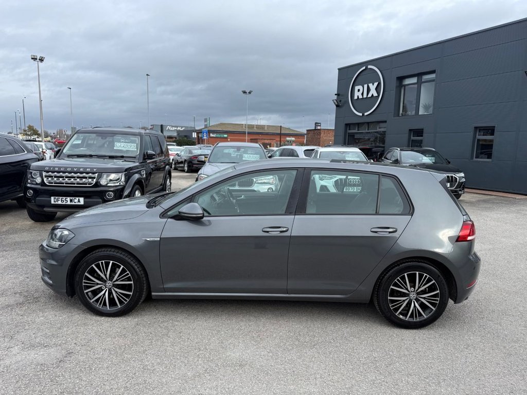 Used Volkswagen Golf 2018 for sale - 78166912: Photo 3