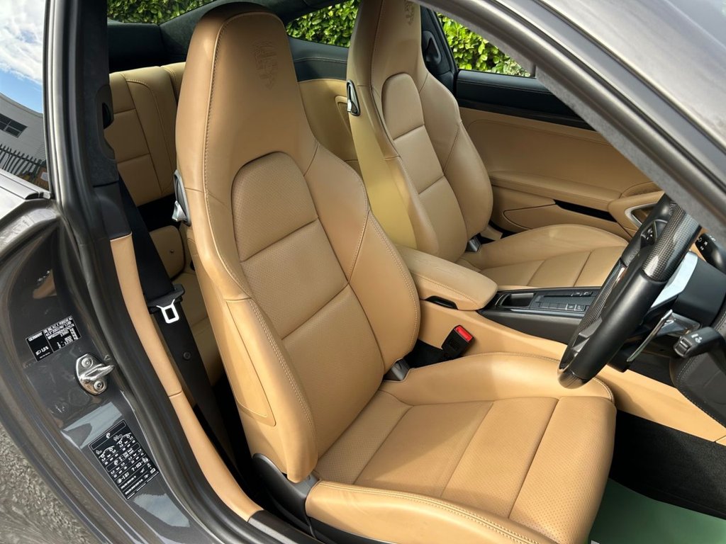 Used Porsche 911 2017 for sale - 75947938: Photo 35