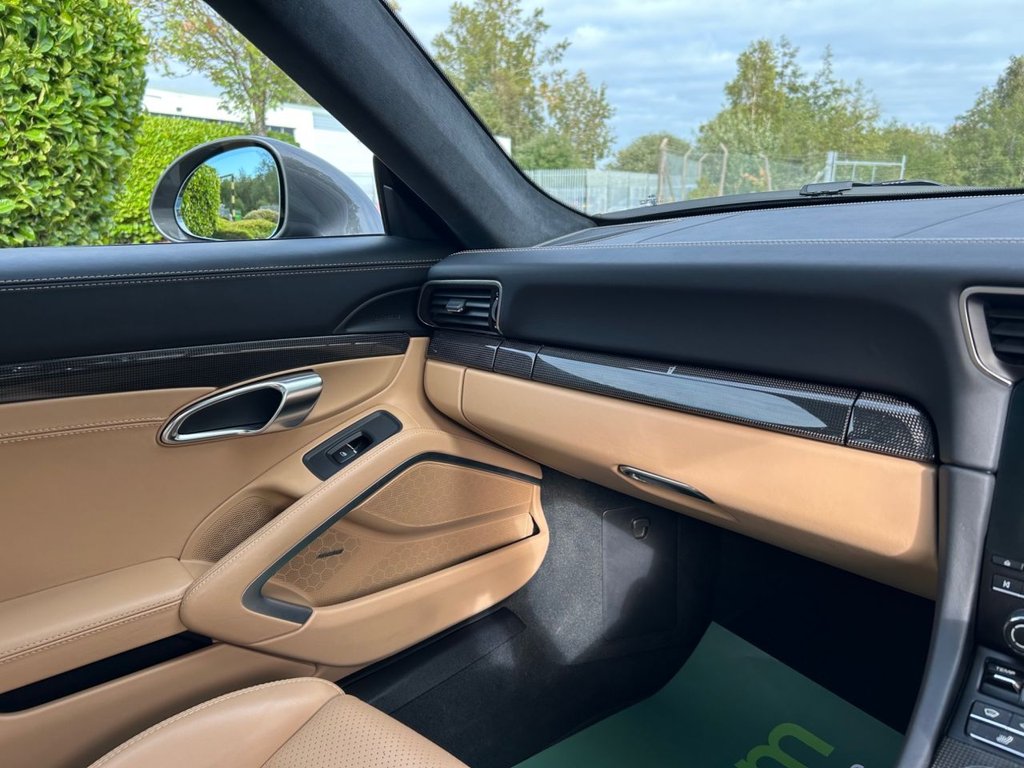 Used Porsche 911 2017 for sale - 75947938: Photo 39