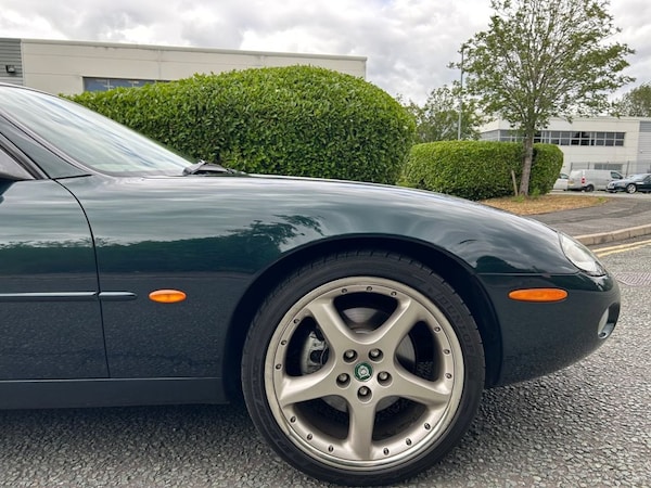 Used Jaguar XKR 2001 for sale - 75038113: Photo 10