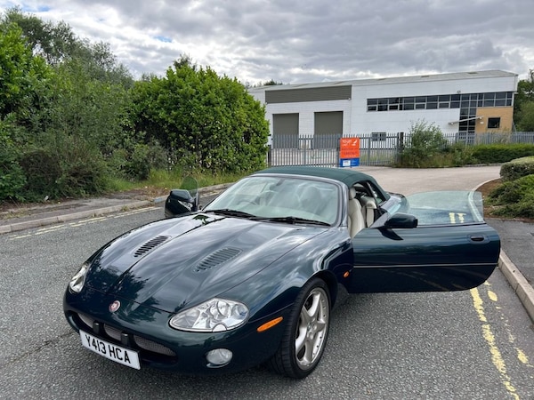 Used Jaguar XKR 2001 for sale - 75038113: Photo 17