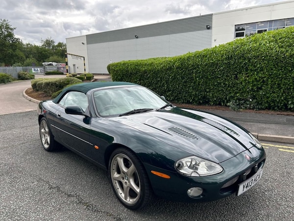 Used Jaguar XKR 2001 for sale - 75038113: Photo 1