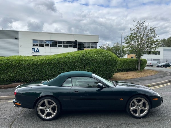 Used Jaguar XKR 2001 for sale - 75038113: Photo 3