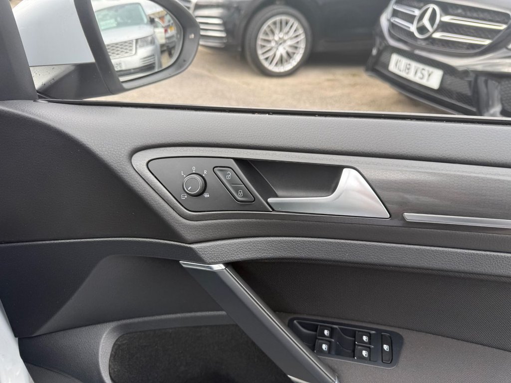 Used Volkswagen Golf 2018 for sale - 77436812: Photo 15