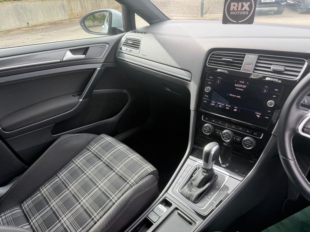 Used Volkswagen Golf 2018 for sale - 77436812: Photo 25