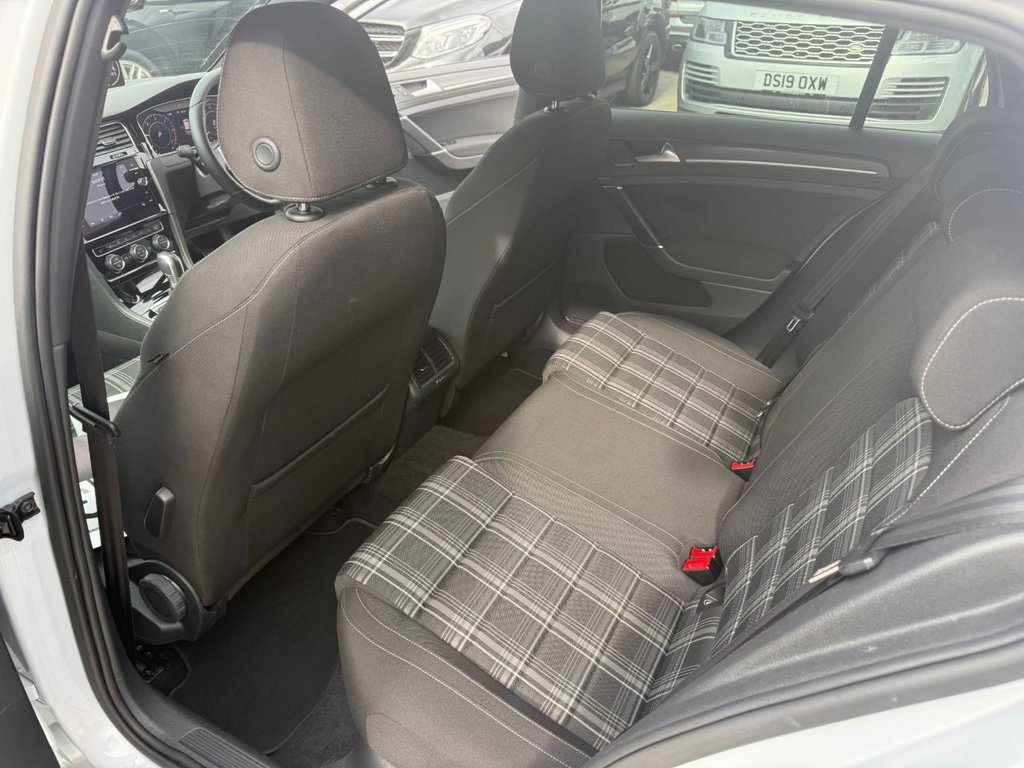Used Volkswagen Golf 2018 for sale - 77436812: Photo 29