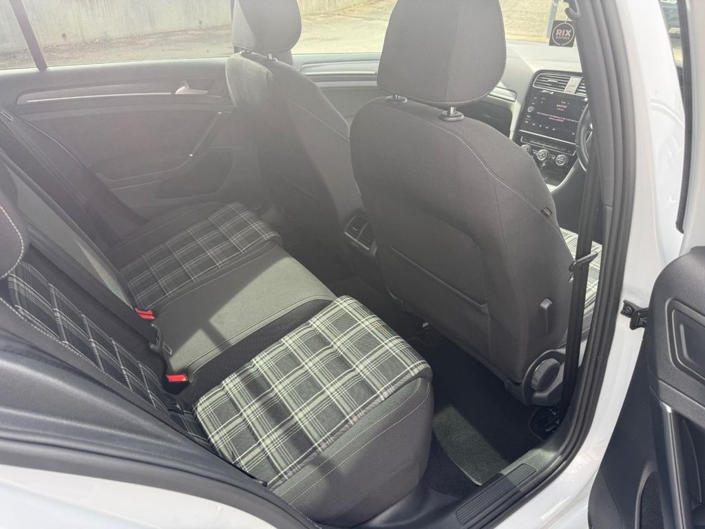 Used Volkswagen Golf 2018 for sale - 77436812: Photo 30