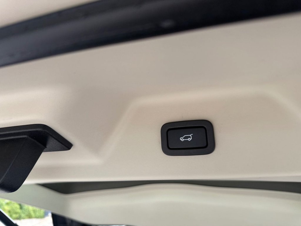 Used Land Rover Range Rover 2017 for sale - 76038998: Photo 8