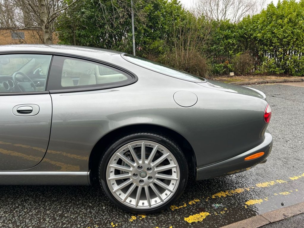 Used Jaguar XK8 2006 for sale - 77275829: Photo 11