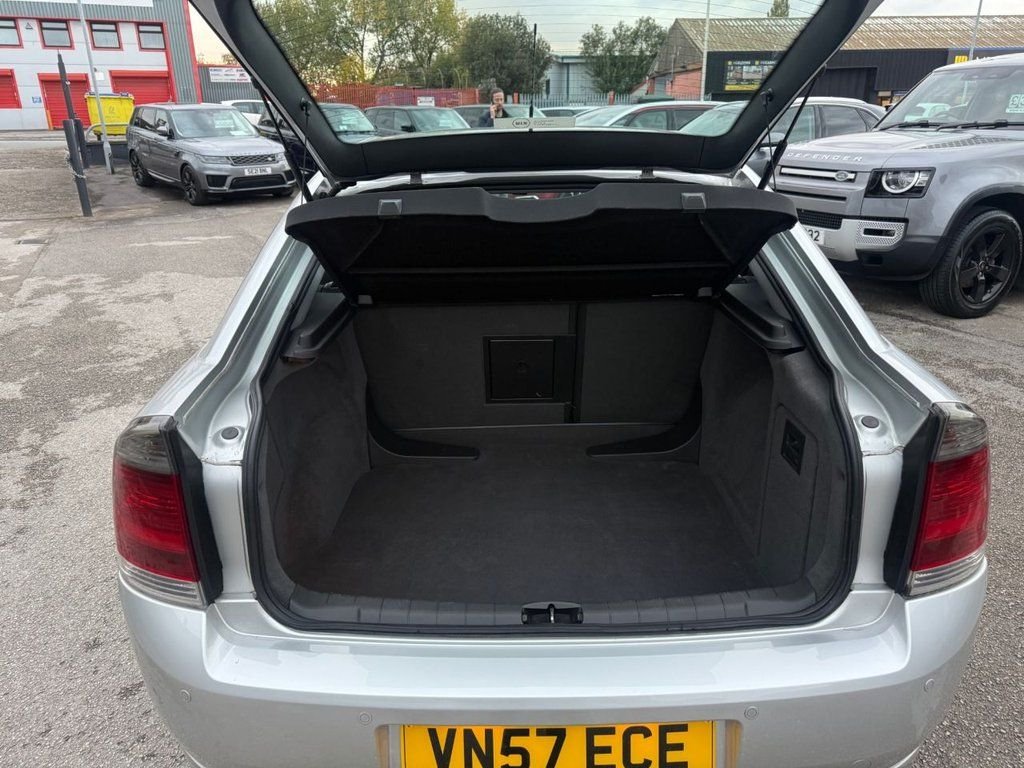 Used Vauxhall Vectra 2007 for sale - 78044742: Photo 7