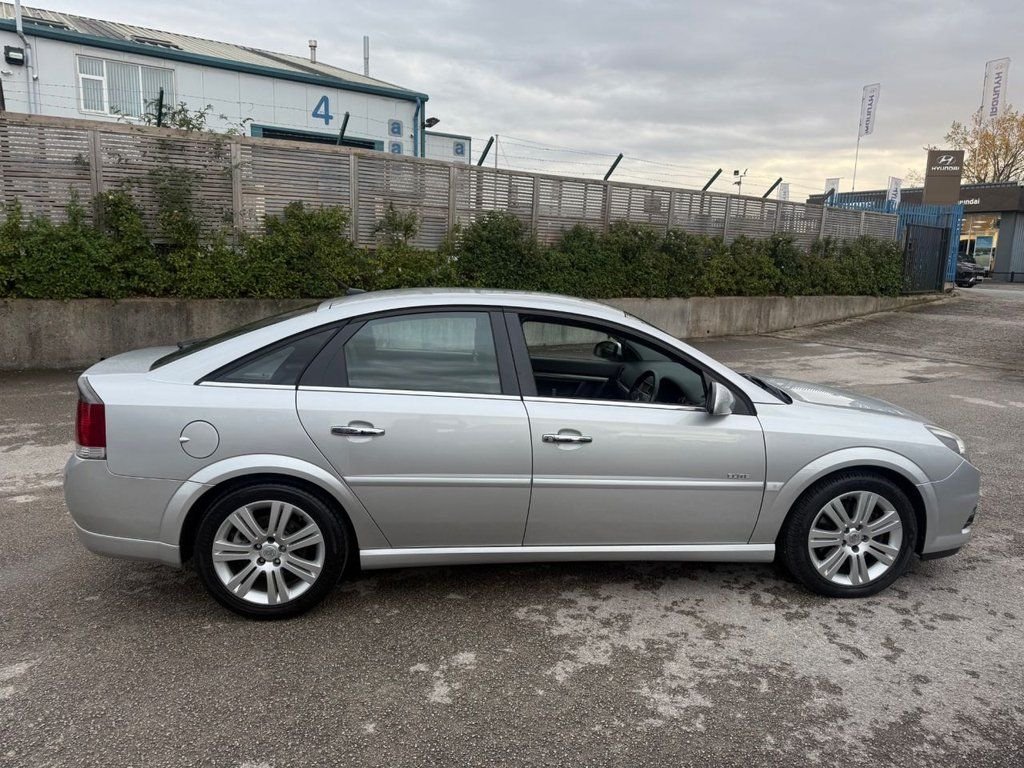 Used Vauxhall Vectra 2007 for sale - 78044742: Photo 9