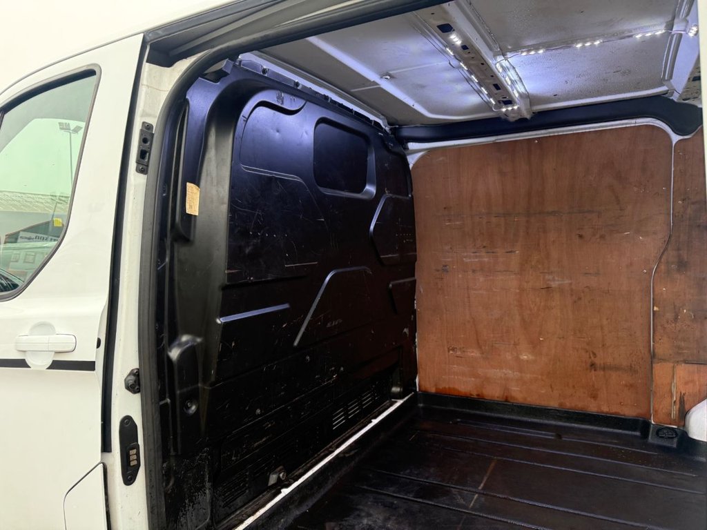 Used Ford Transit Custom 2017 for sale - 76985979: Photo 10