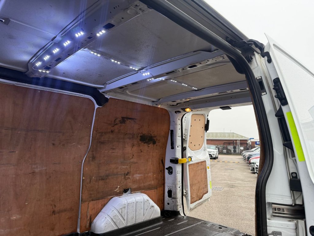 Used Ford Transit Custom 2017 for sale - 76985979: Photo 8