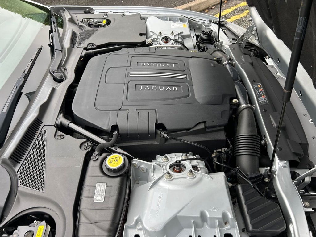 Used Jaguar XK 2011 for sale - 76406613: Photo 23