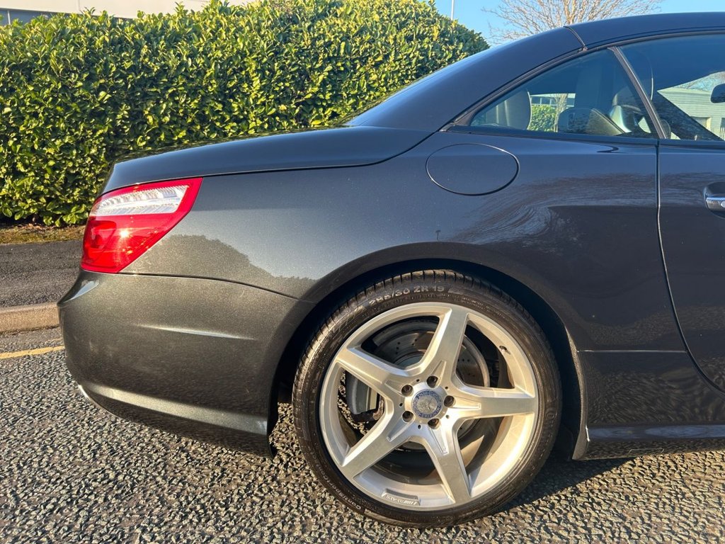 Used Mercedes-Benz SL 2013 for sale - 77370170: Photo 11