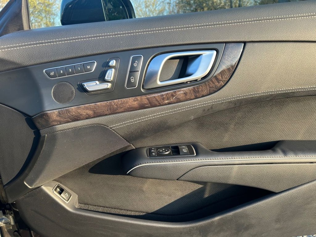 Used Mercedes-Benz SL 2013 for sale - 77370170: Photo 29