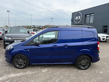 Used Ford Transit Courier 2017 for sale - 75554032: Photo