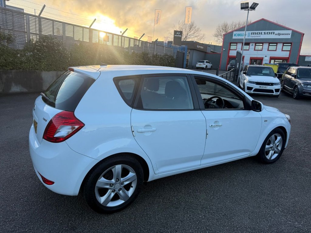 Used Kia Ceed 2012 for sale - 77227638: Photo 9