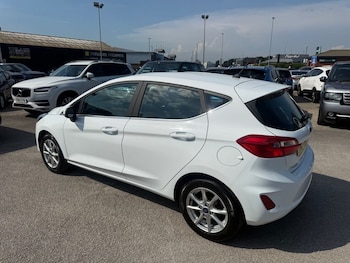 Used Ford Fiesta 2017 for sale - 78985413: Photo