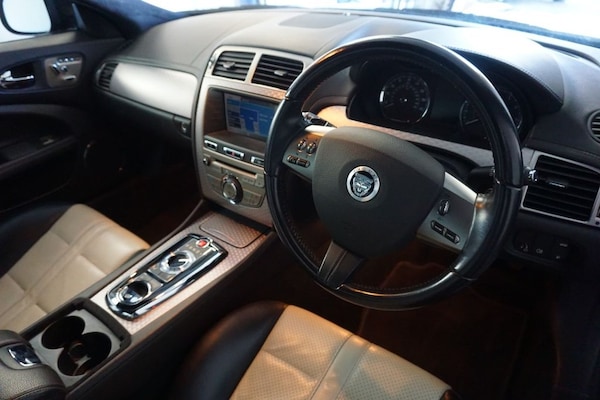 Used Jaguar XK 2011 for sale - 73644169: Photo 17