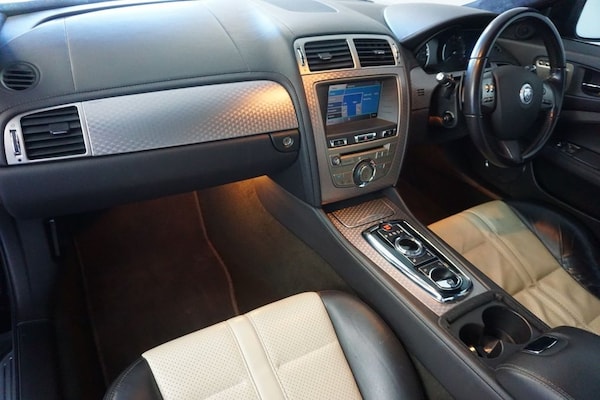 Used Jaguar XK 2011 for sale - 73644169: Photo 20