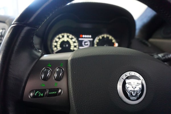 Used Jaguar XK 2011 for sale - 73644169: Photo 37