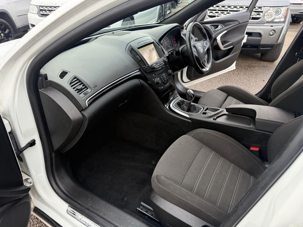 Used Vauxhall Insignia 2016 for sale - 76132158: Photo 27