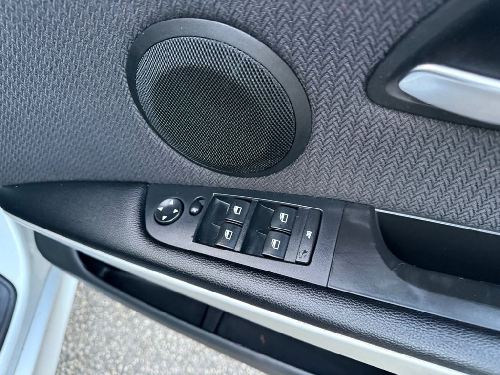 Used BMW 3 Series 2011 for sale - 76758597: Photo 18