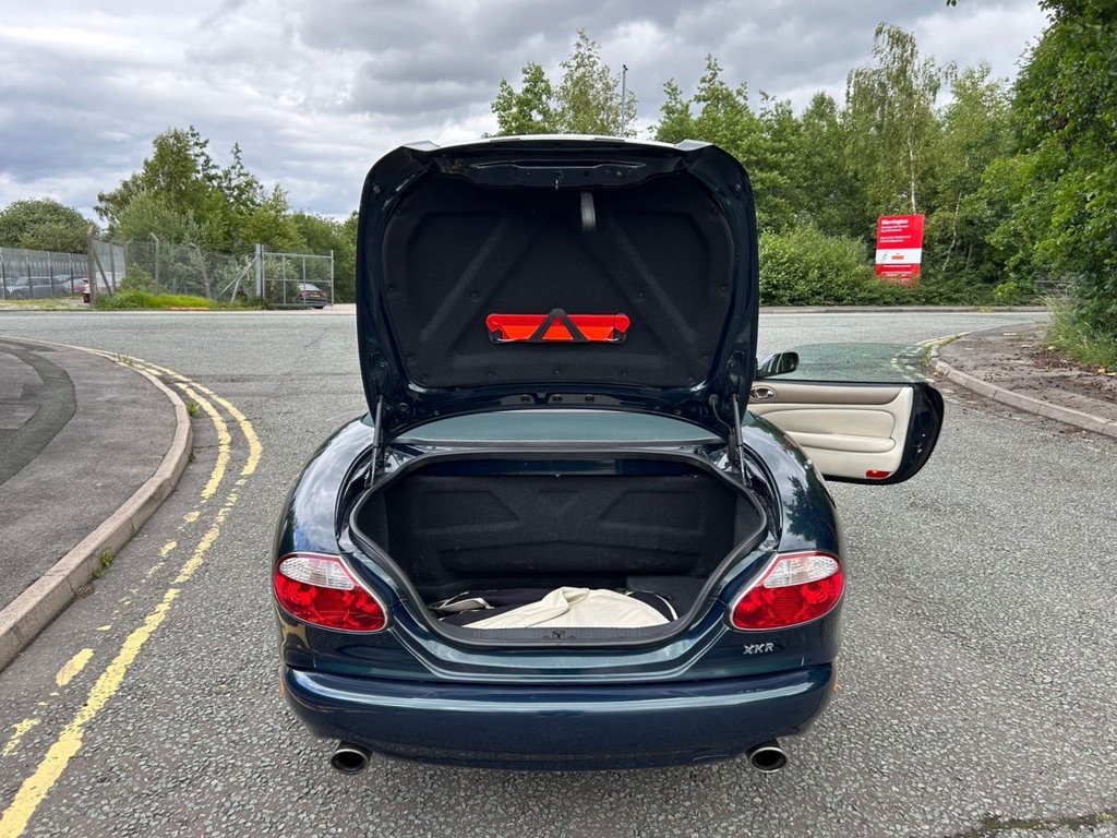 Used Jaguar XK8 2001 for sale - 76973672: Photo 15