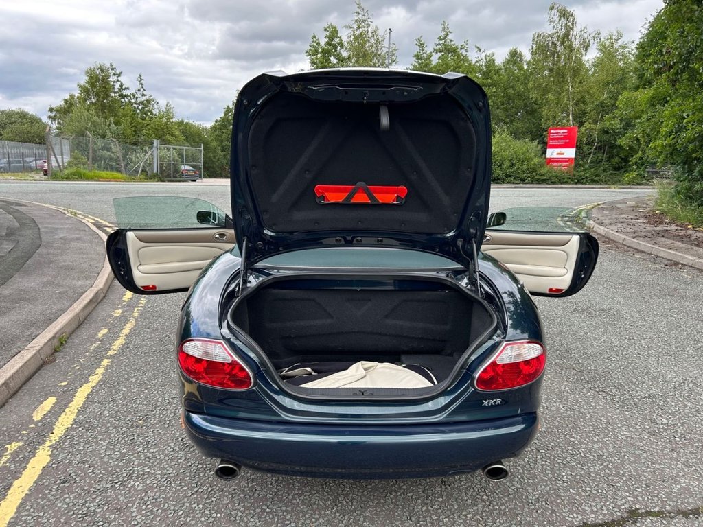 Used Jaguar XK8 2001 for sale - 76973672: Photo 16