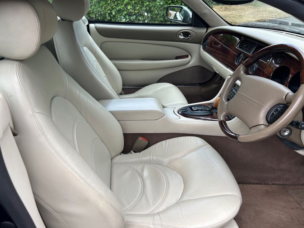 Used Jaguar XK8 2001 for sale - 76973672: Photo 20