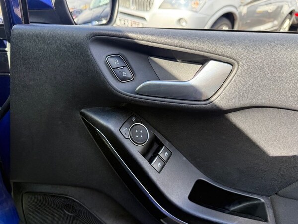 Used Ford Fiesta 2017 for sale - 76223277: Photo 16
