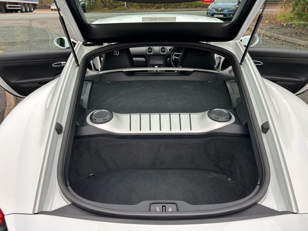 Used Porsche 718 Cayman 2017 for sale - 76430352: Photo 17