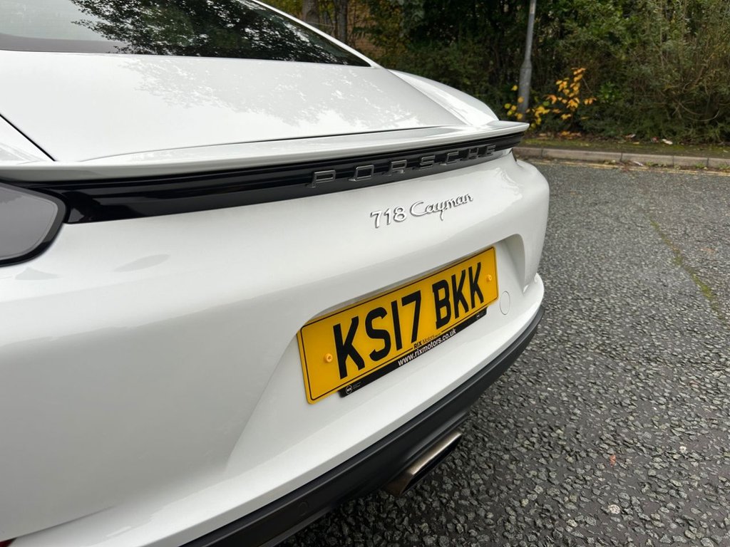 Used Porsche 718 Cayman 2017 for sale - 76430352: Photo 18