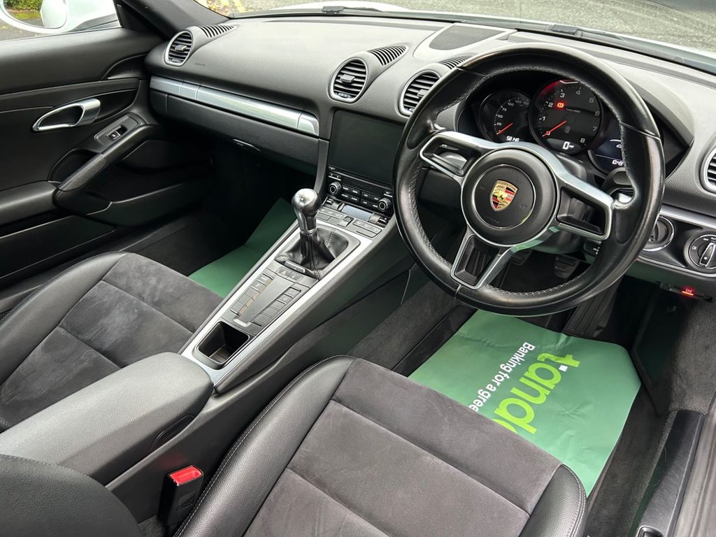 Used Porsche 718 Cayman 2017 for sale - 76430352: Photo 27