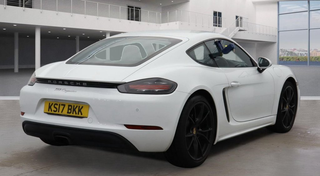 Used Porsche Cayman 2017 for sale - 76430352: Photo 3