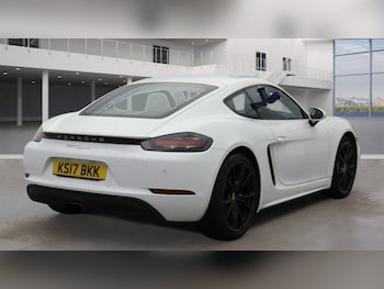 Used Porsche Cayman 2017 for sale - 76430352: Photo