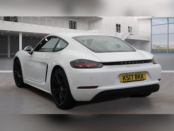 Used Porsche Cayman 2017 for sale - 76430352: Photo