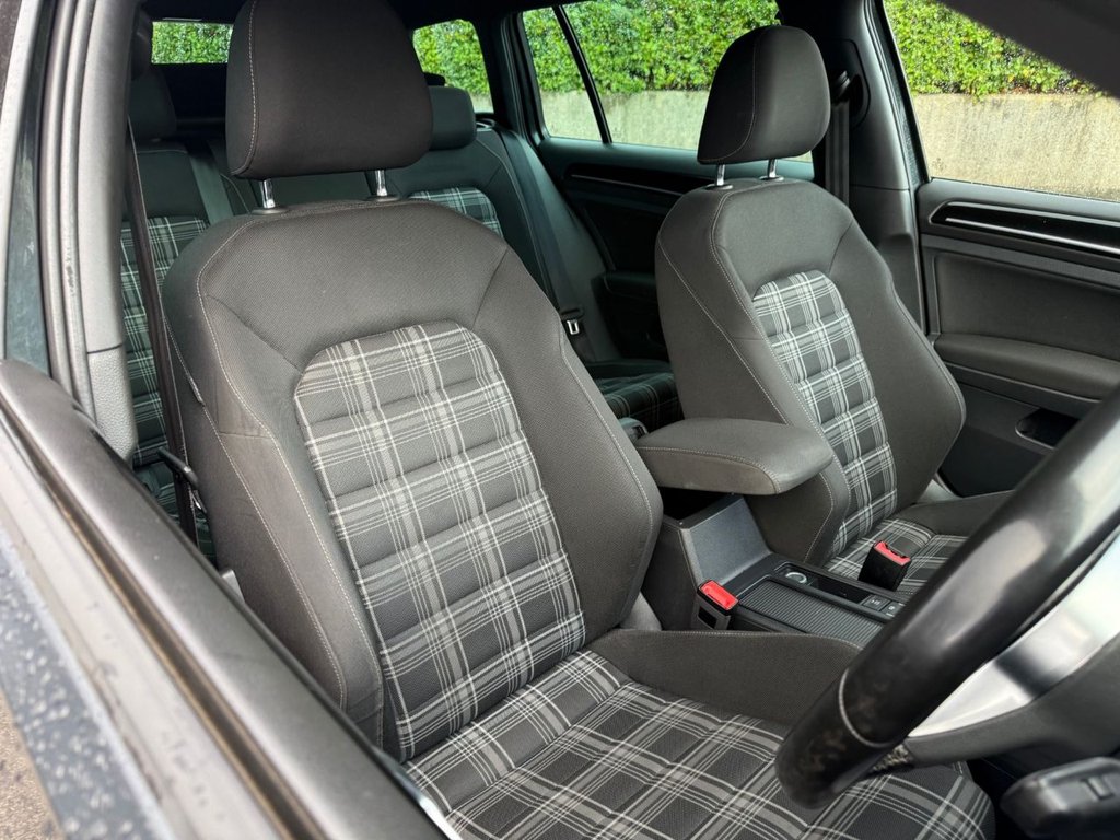 Used Volkswagen Golf 2017 for sale - 76313277: Photo 13