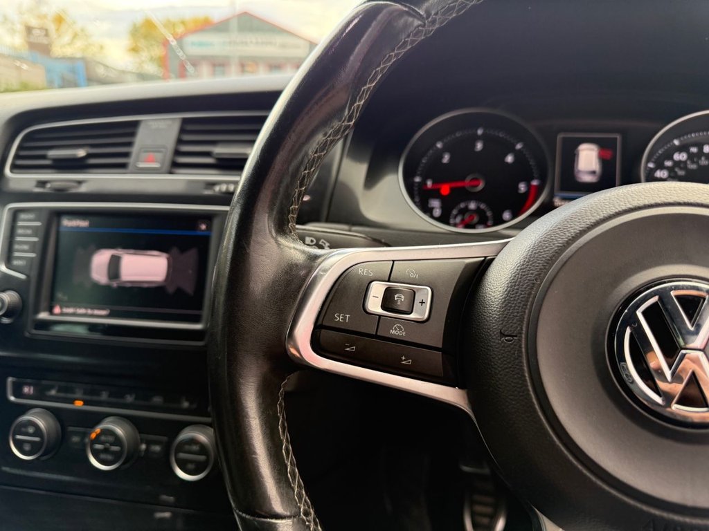 Used Volkswagen Golf 2017 for sale - 76313277: Photo 15